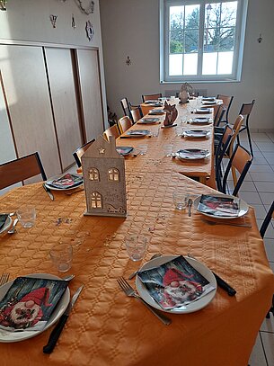 Photo de la table pour le repas de Noël